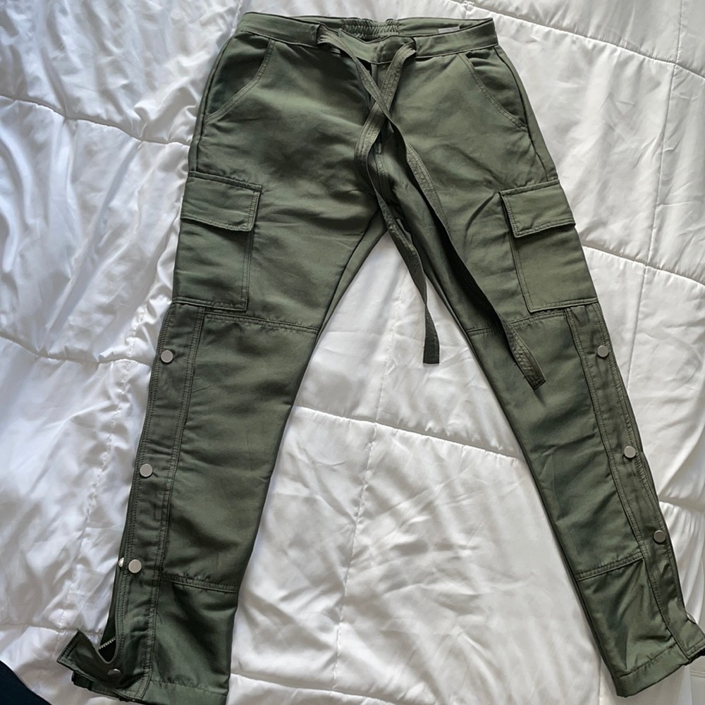 Green Cargo Pants *MNML* GREAT CONDITION